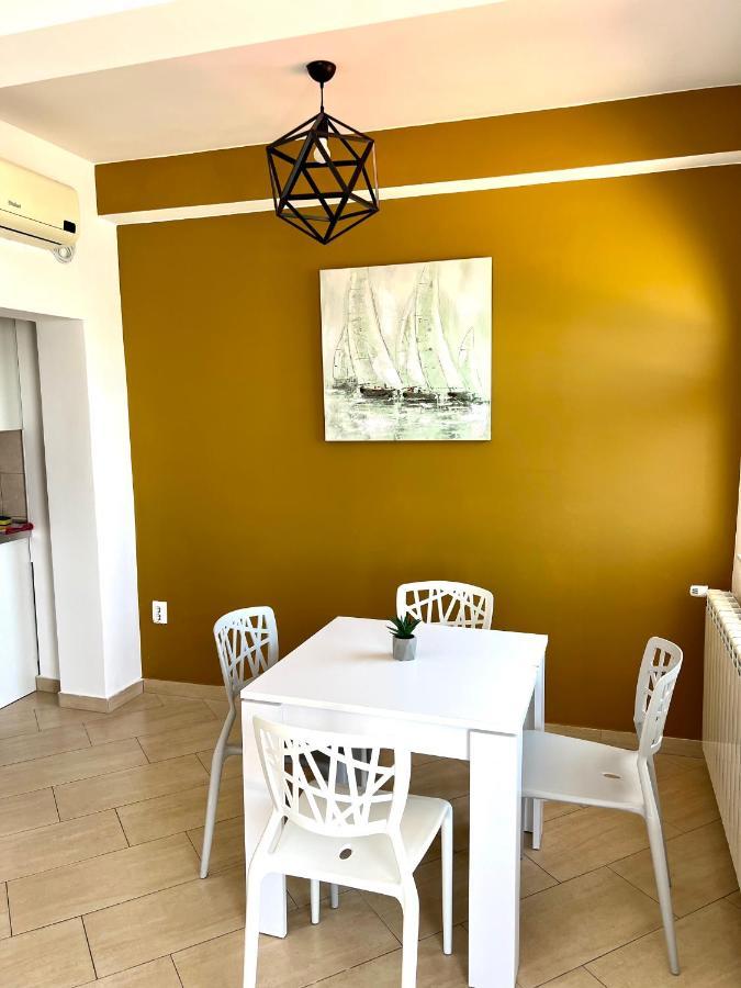 Apartments Villa Marina Рогозница Екстериор снимка