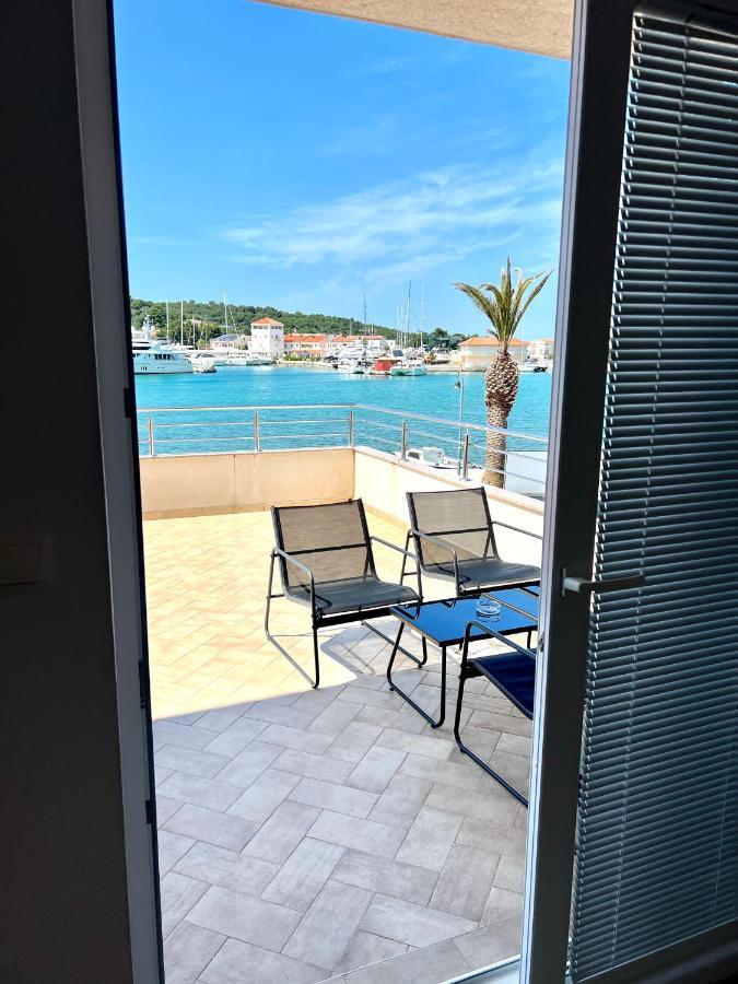 Apartments Villa Marina Рогозница Екстериор снимка