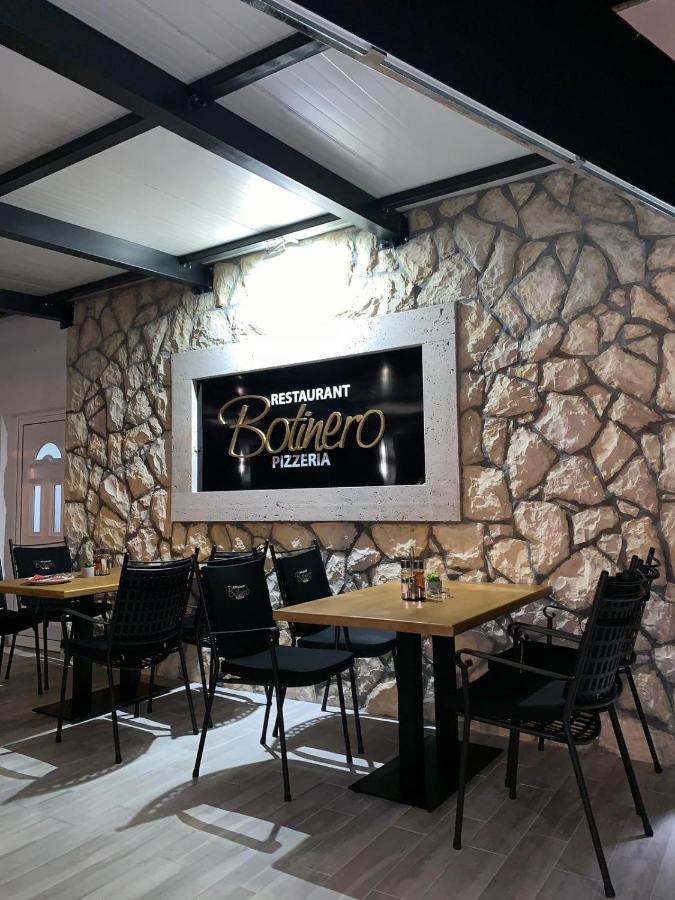 Apartments Villa Marina Рогозница Екстериор снимка